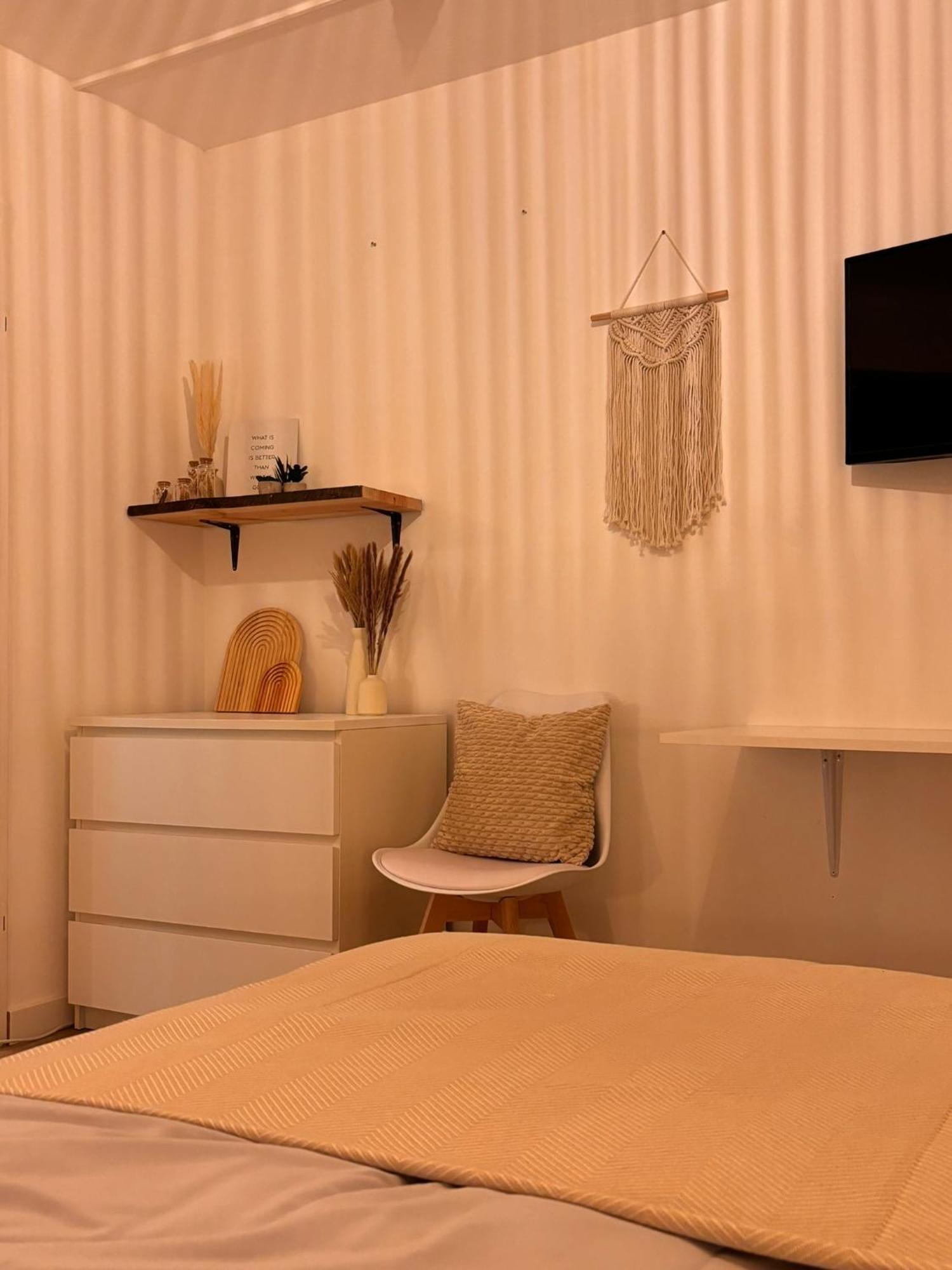 Apartment Boho Livings Station